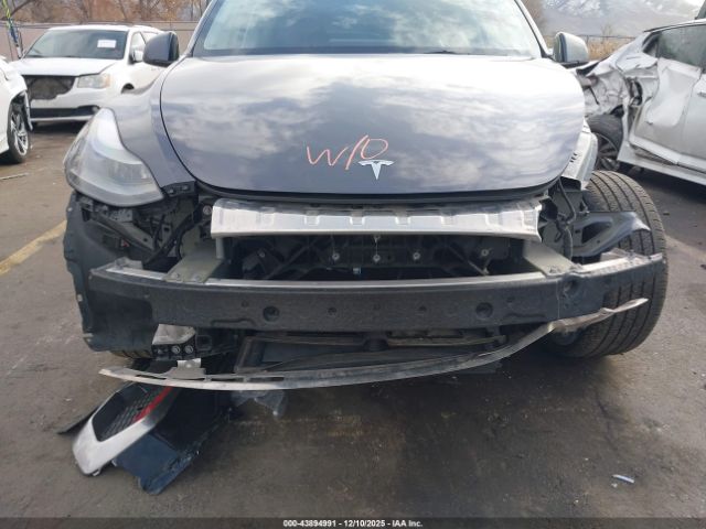 Tesla Model Y Image 3