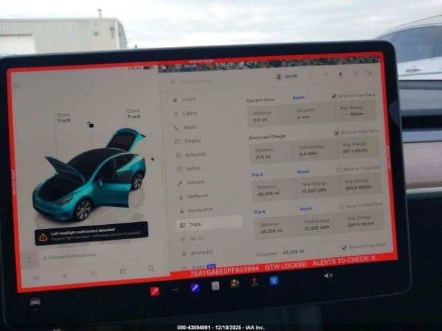 Tesla Model Y Image 11