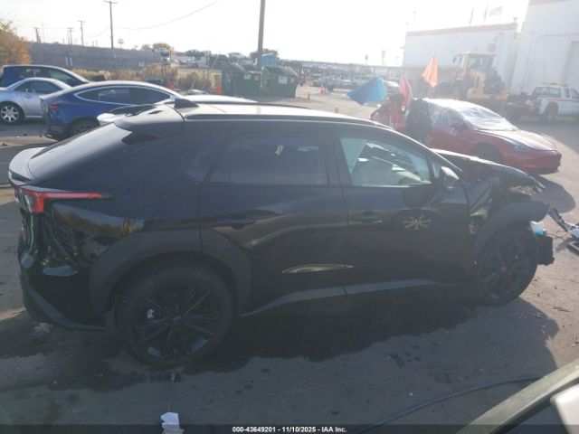 Subaru Solterra Touring Onyx Edition Image 14