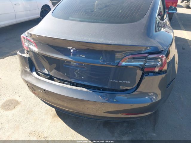 Tesla Model 3 Image 15