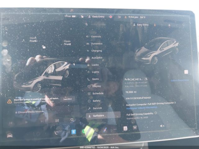 Tesla Model 3 Image 5