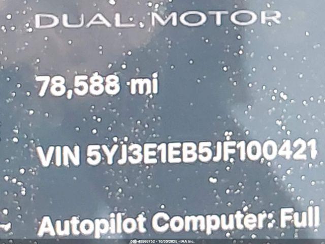 Tesla Model 3 Image 12