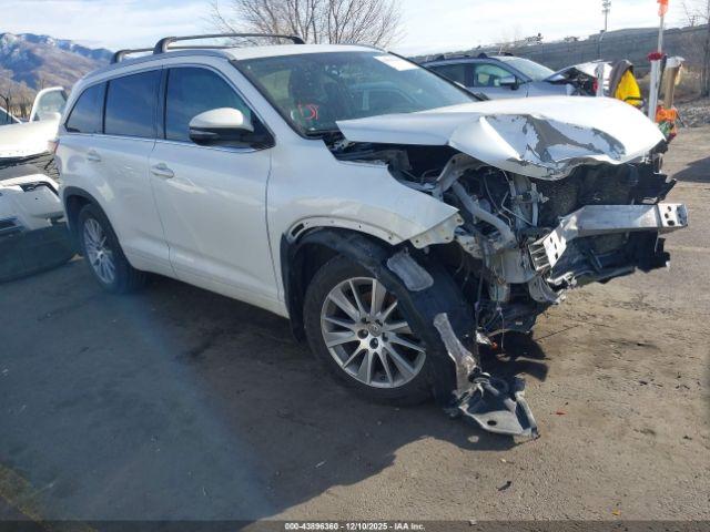  Salvage Toyota Highlander