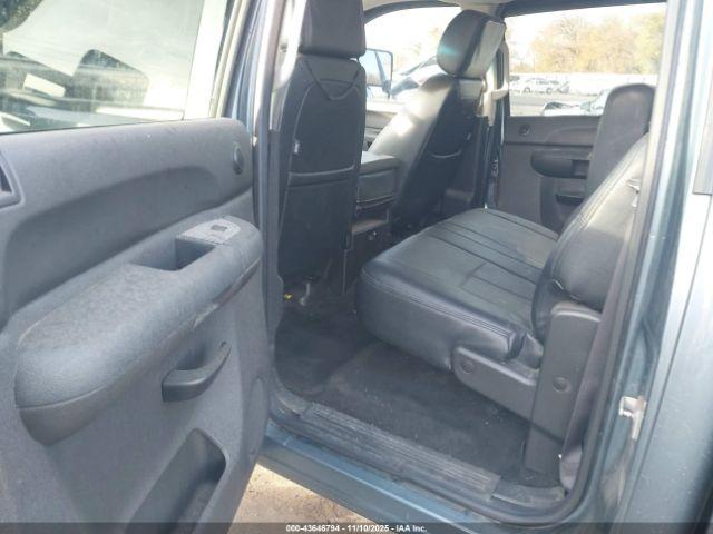 Chevrolet Silverado 1500 Lt Image 4