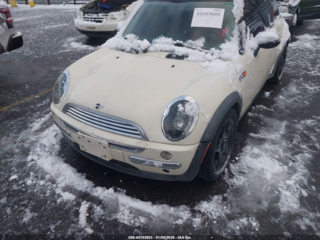 MINI Cooper Image 10