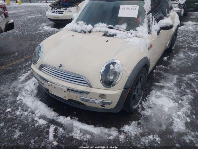 MINI Cooper Image 10