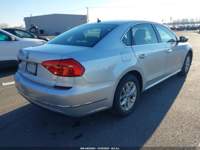 Volkswagen Passat 1.8t S Image 3