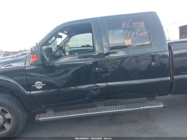 Ford F-350 Lariat Image 7