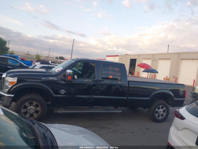 Ford F-350 Lariat Image 14