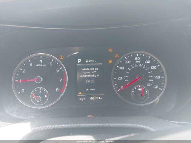 Kia K5 Gt-line Image 14