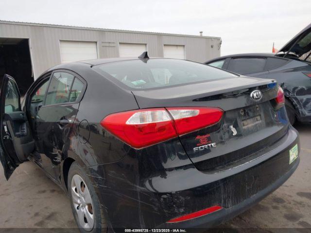 Kia Forte Lx Image 8