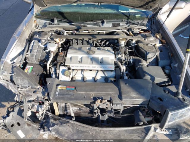 Cadillac DeVille Standard Image 11