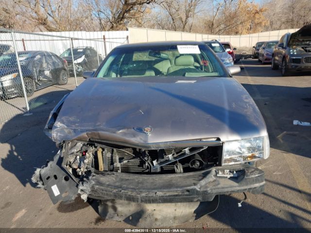 Cadillac DeVille Standard Image 10