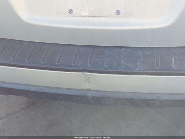 Subaru Outback 2.5i Image 8