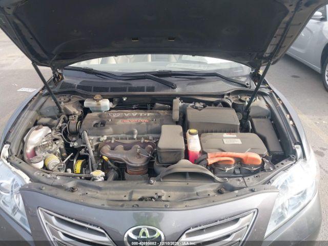Toyota Camry Image 8