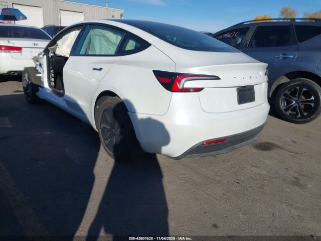 Tesla Model 3 Long Range Rear-wheel Drive Image 8